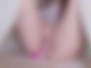 Live cam show with EllaSwert - White on Camversity