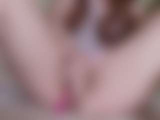 EllaSwert's Live Sex Cam Show
