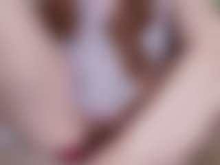 EllaSwert's Live Sex Cam Show
