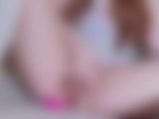 EllaSwert's Live Sex Cam Show