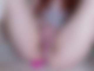 EllaSwert's Live Sex Cam Show