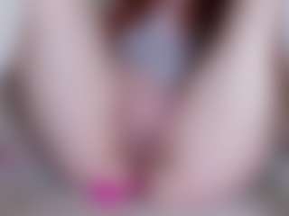 EllaSwert's Live Sex Cam Show