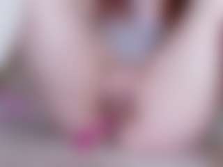 EllaSwert's Live Sex Cam Show