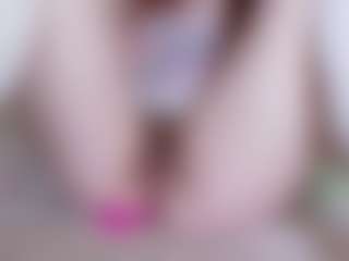 EllaSwert's Live Sex Cam Show