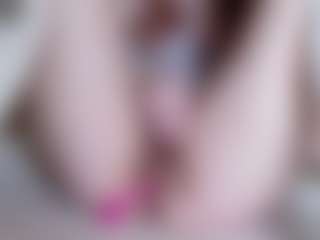 EllaSwert's Live Sex Cam Show