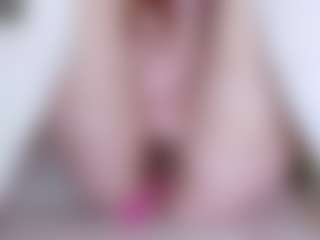 Show in cam erotica live di EllaSwert