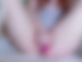 EllaSwert's Live Sex Cam Show