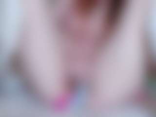 Live cam show with EllaSwert - Gape on Dare Cams