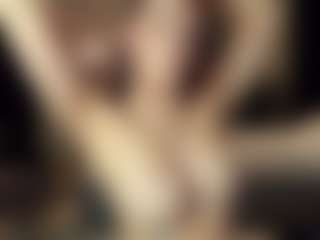 Live cam show with SeniseMorel - College on Streamer API