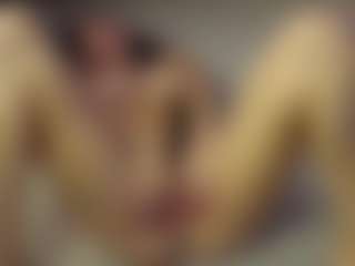 SeniseMorel's Live Sex Cam Show
