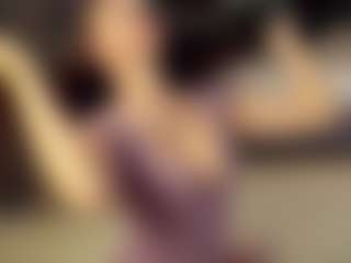 SeniseMorel's Live Sex Cam Show
