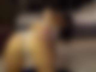 Live cam show with SeniseMorel - Amateur on Camsoda Late Night