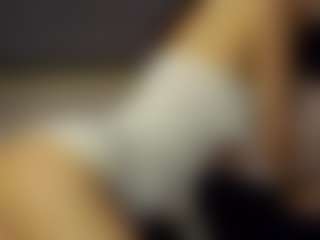SeniseMorel's Live Sex Cam Show