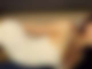 Live cam show with SeniseMorel - Dildo on Mixed Magazine Live