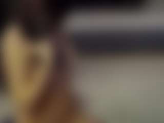 Live cam show with SeniseMorel - Bikini on CamClone