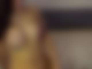 Live cam show with SeniseMorel - Petite on TastyBlacksLive
