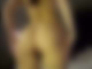 Live cam show with SeniseMorel - Petite Toys on Dolls Live