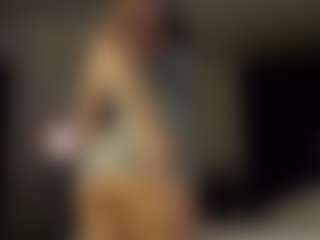 SeniseMorel's Live Sex Cam Show