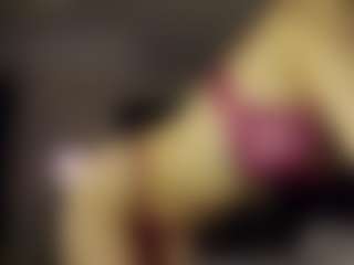 SeniseMorel's Live Sex Cam Show