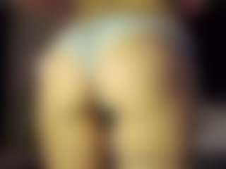 SeniseMorel's Live Sex Cam Show