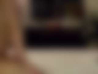 Live cam show with SeniseMorel - Brown Eyes on Uber Horny