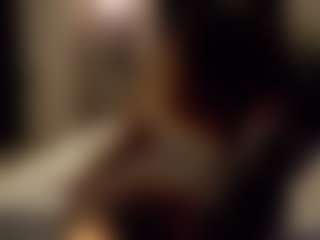 SeniseMorel's Live Sex Cam Show