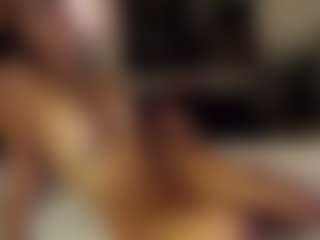 SeniseMorel's Live Sex Cam Show