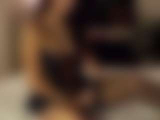 SeniseMorel's Live Sex Cam Show