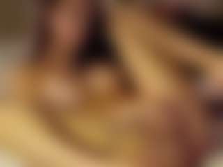 SeniseMorel's Live Sex Cam Show