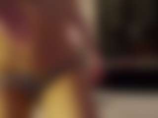 SeniseMorel's Live Sex Cam Show