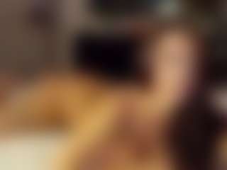 SeniseMorel's Live Sex Cam Show
