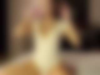SeniseMorel's Live Sex Cam Show