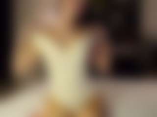 SeniseMorel's Live Sex Cam Show