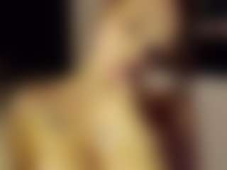 Live cam show with SeniseMorel - White on AdultVida.com | germany