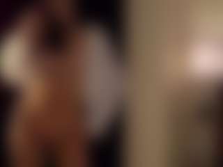 Live cam show with SeniseMorel - Wet on live18s.com
