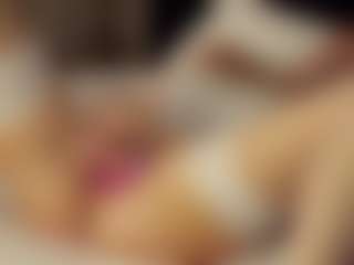 SeniseMorel's Live Sex Cam Show