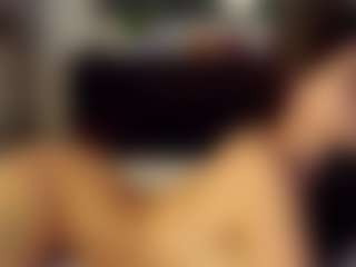 Live cam show with SeniseMorel - Blowjob on Camsoda