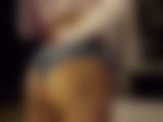 SeniseMorel's Live Sex Cam Show