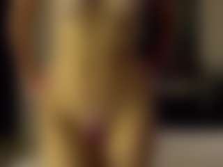 SeniseMorel's Live Sex Cam Show