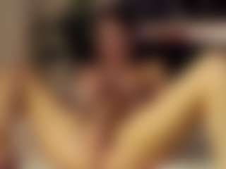 SeniseMorel's Live Sex Cam Show