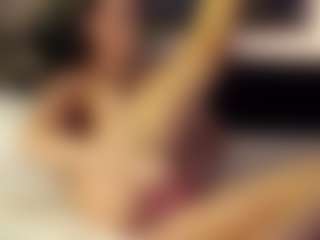 SeniseMorel's Live Sex Cam Show