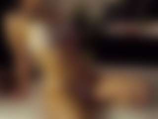 Live cam show with SeniseMorel - Foot Fetish Toys on livesuperchat.net