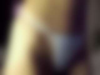 SeniseMorel's Live Sex Cam Show