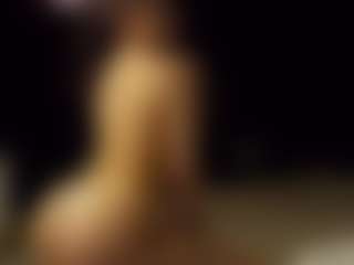 SeniseMorel's Live Sex Cam Show