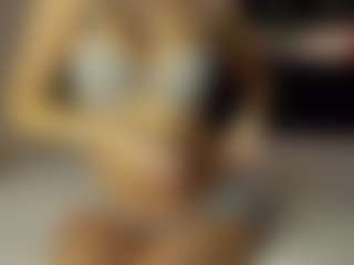 SeniseMorel's Live Sex Cam Show