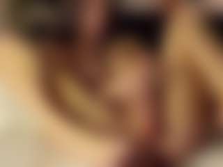 Live cam show with SeniseMorel - Strip on Camsoda