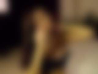 SeniseMorel's Live Sex Cam Show