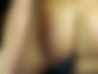 SeniseMorel's Live Sex Cam Show