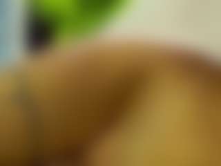Live cam show with SeniseMorel - Bikini on Dare Cams