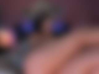 Live cam show with LannaFiannce - Bedroom on Camsoda